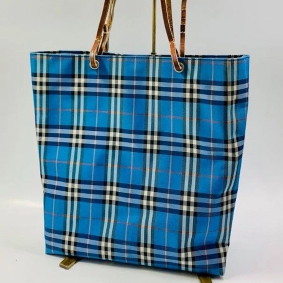 BURBERRY Blue Plaid Tote  Auth 87633 - Picture 2 of 10